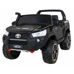 Pojazd Toyota Hilux Czarna