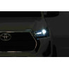 Toyota Hilux na akumulator dla dzieci Biały Pickup + Napęd 4x4 + Pilot + 2 bagażniki
