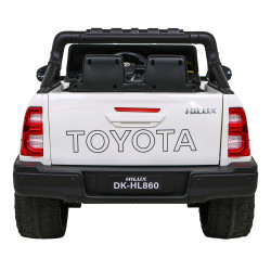 Toyota Hilux na akumulator dla dzieci Biały Pickup + Napęd 4x4 + Pilot + 2 bagażniki