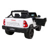 Toyota Hilux na akumulator dla dzieci Biały Pickup + Napęd 4x4 + Pilot + 2 bagażniki