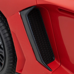 Auto Lamborghini Aventador SV na akumulator dla 2 dzieci Czerwony + Pilot 2,4 GHz + Pianka EVA + Audio LED