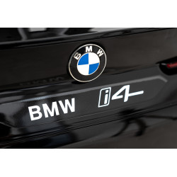 Autko BMW i4 na akumulator dla dzieci Czarny + Wolny Start + EVA + Ekoskóra + Audio LED + Pilot