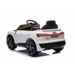 Pojazd Audi SQ8 Biały