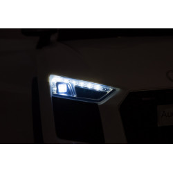 Audi R8 na akumulator dla dzieci Biały + Pilot + EVA + Wolny Start + MP3 LED